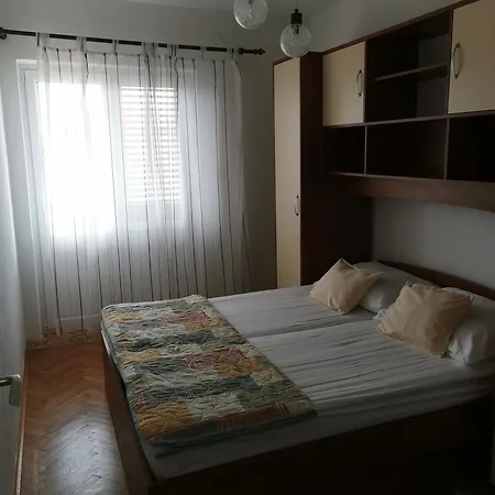 For Families With Children Pag - 6329 * باغ