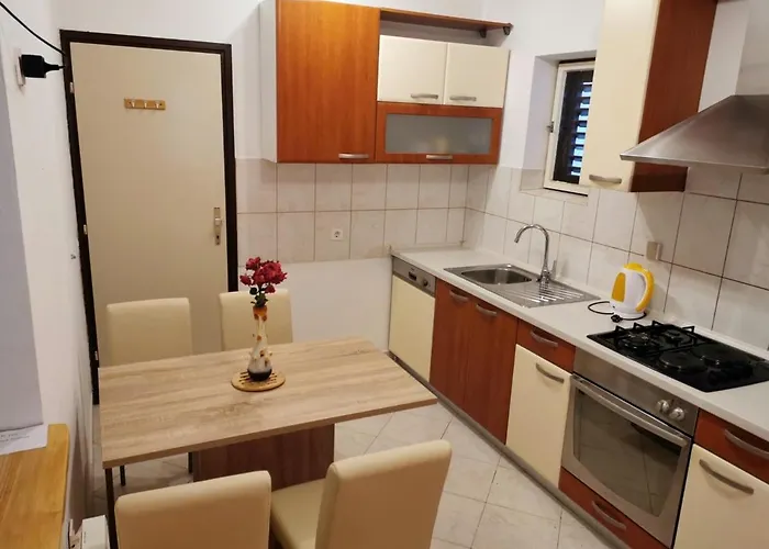 For Families With Children Pag - 6329 *