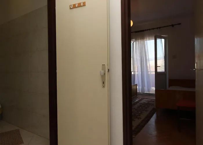 For Families With Children Pag - 6329 *