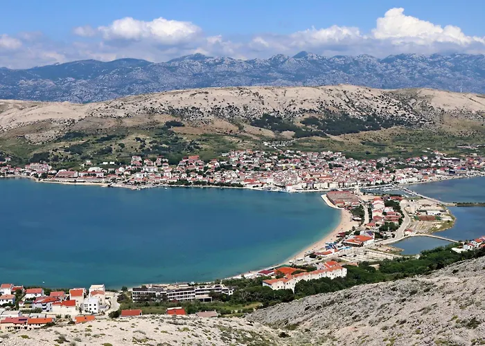 For Families With Children Pag - 6329 パグ